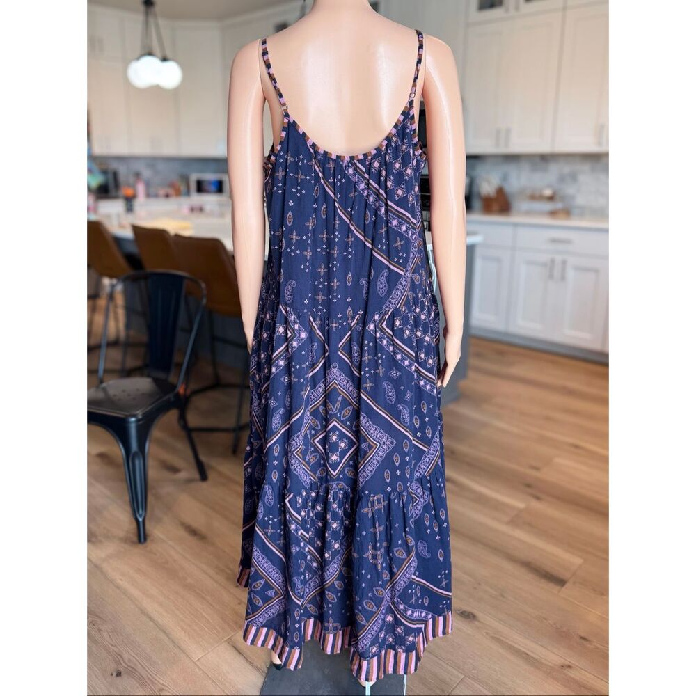 Xirena Tierney Dress Southern Bell Navy Floral Boho Summer Vacation Midi Medium - Picture 4 of 6